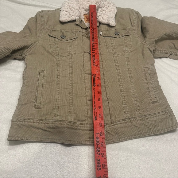 Levi's Tan Corduroy Jacket with Cream Sherpa Lining - Picture 7 of 8